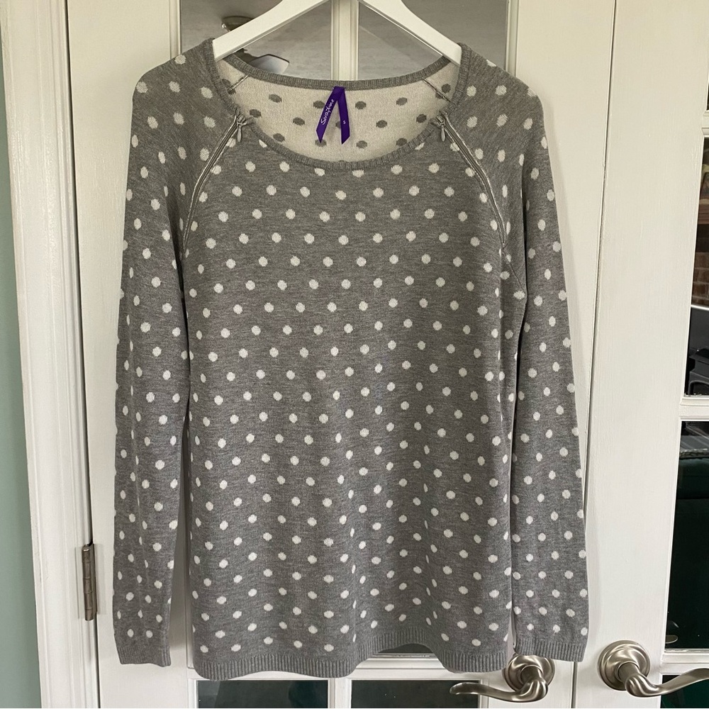 Seraphine Maternity Nursing Sweater Small Gray White Polka Dot